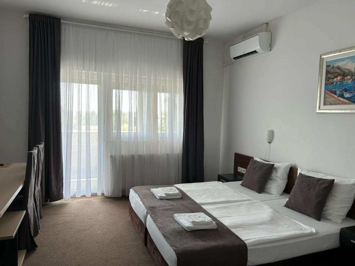 Rooms Laguna Sesvete Exterior foto